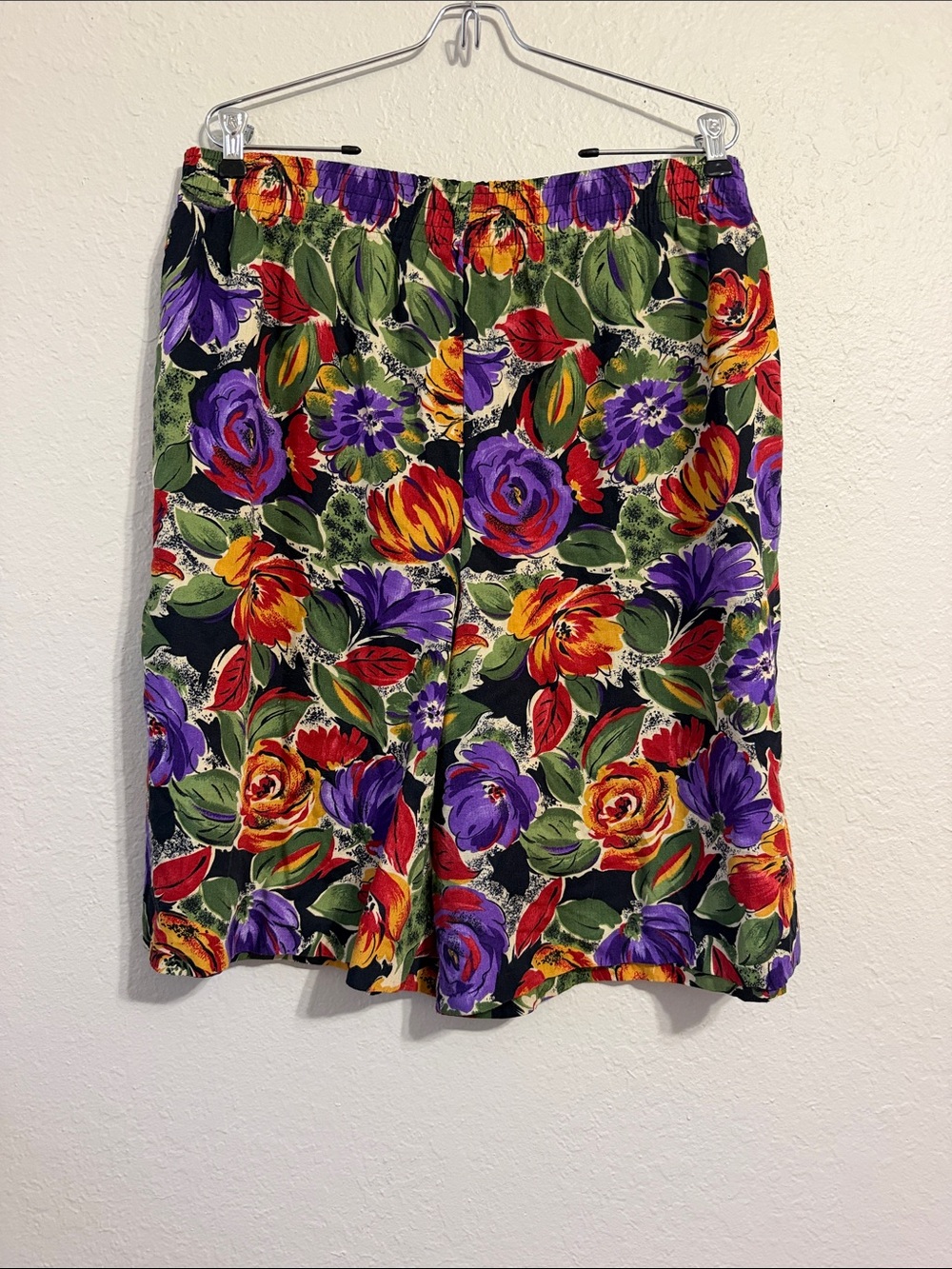 Vintage Hawaii Floral Rayon Shorts High Rise Tropical vacation beach resort